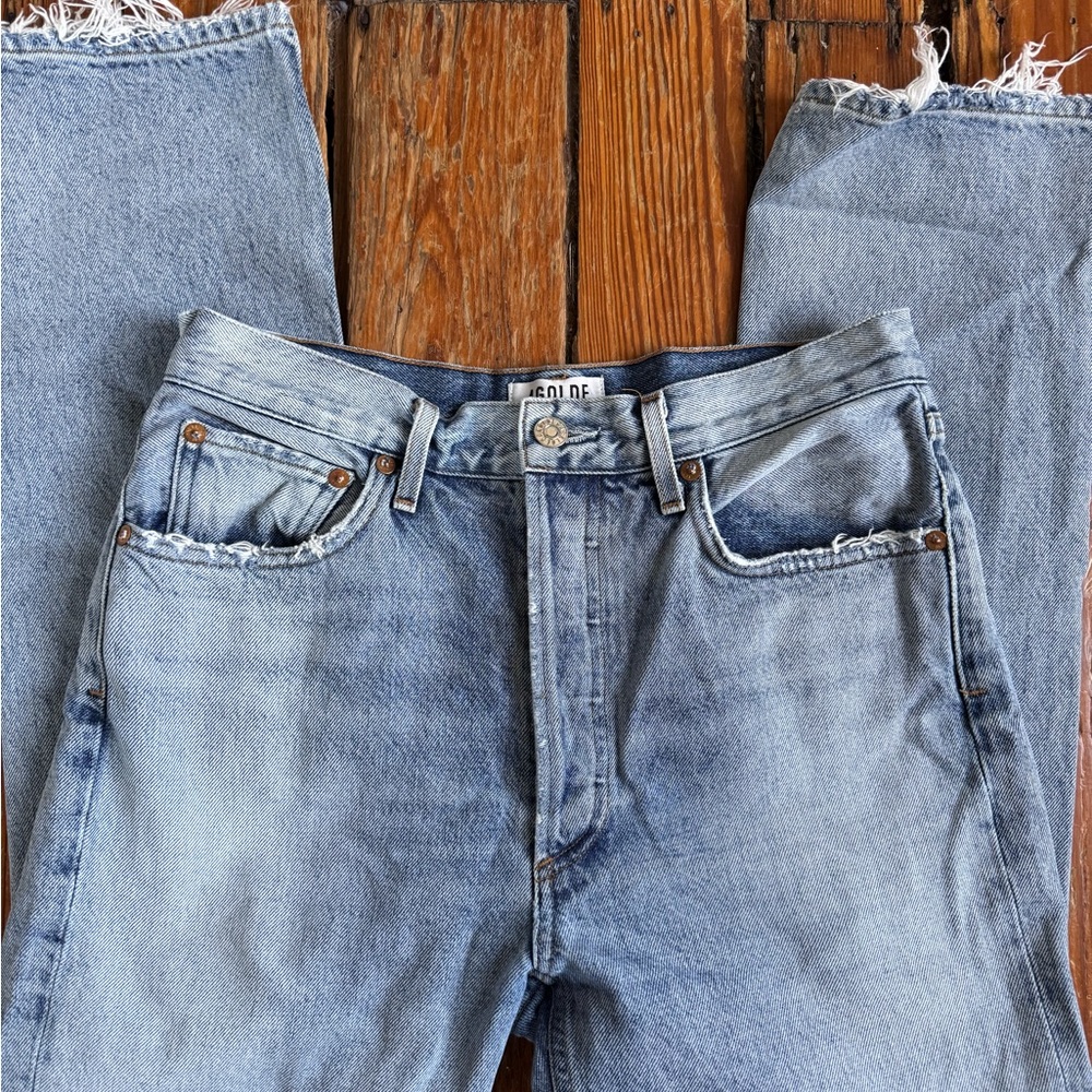 Agolde Riley High Rise Jeans - Blue. - Picture 4 of 10